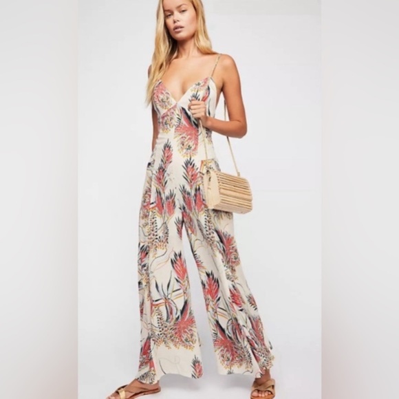 Free People Pants - 🍀 Free People Alissa Tropical Romper Size 2